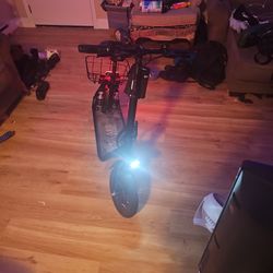 Glare Wheel Scooter 