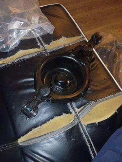 Rear lower suspension control arm for Car