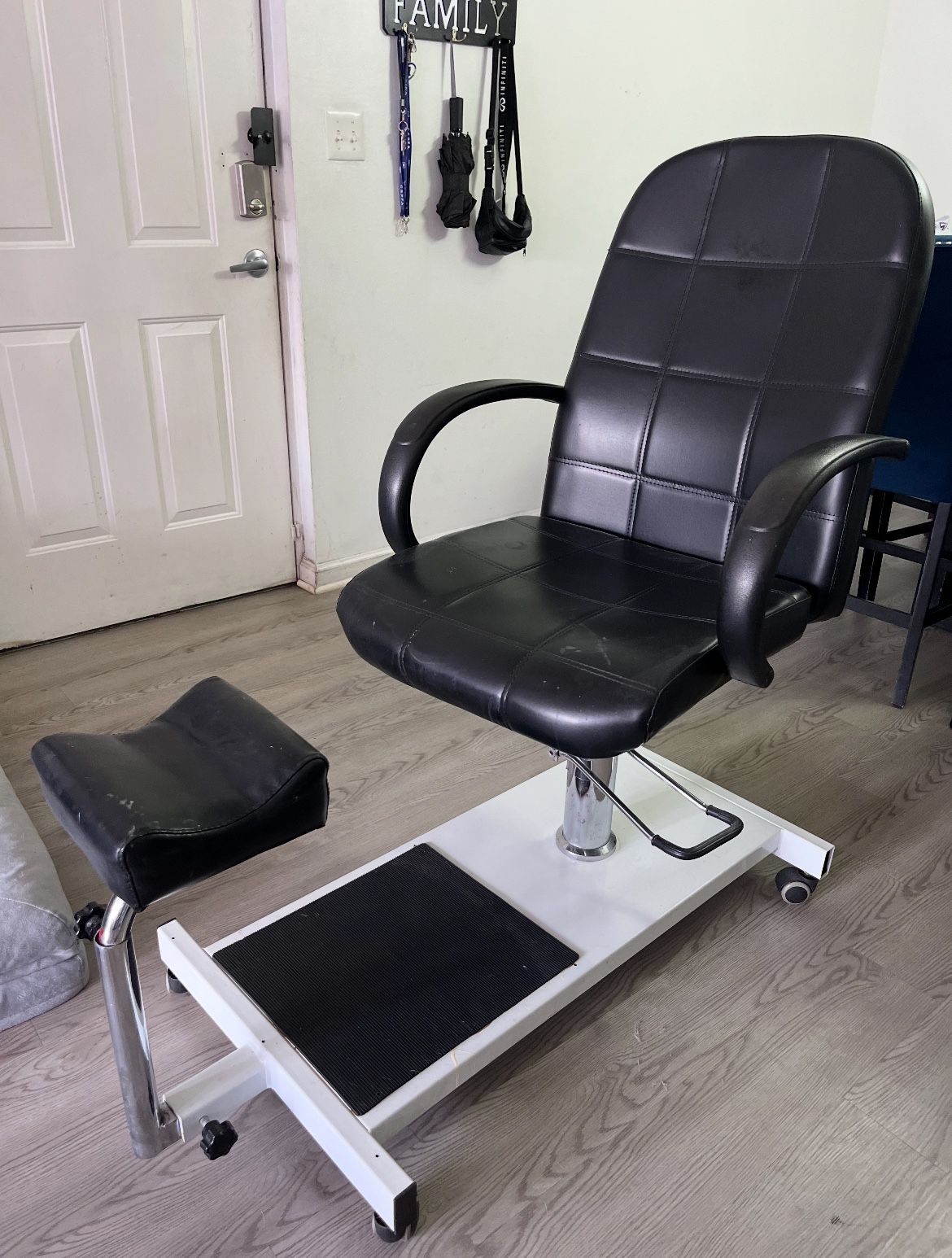 Pedicure Chair