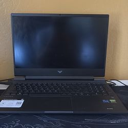 victus gaming laptop 15.6 (look At Description!)
