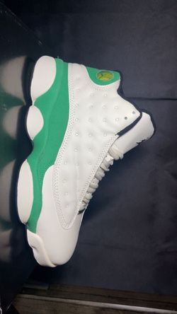Air Jordan 13 “ White/Green “ size 9.5