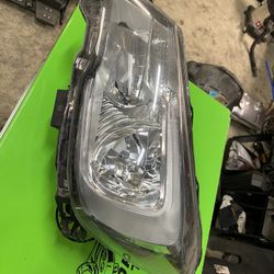 2014-2018 Subaru Forester Headlights