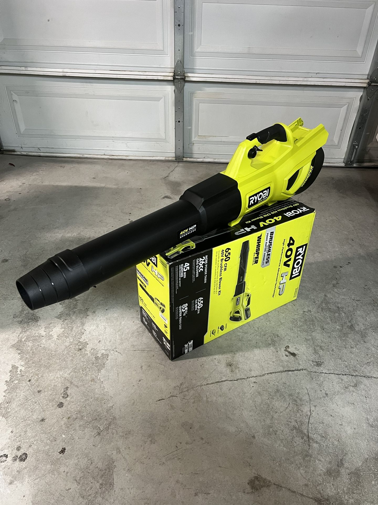 New RYOBI 40V HP Brushless Whisper Series 160 MPH 650 CFM Cordless Battery Leaf Blower (Tool Only)