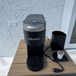 Keurig Coffee Maker – Good Condition
