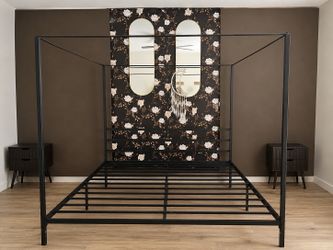 YITAHOME King Size Black Metal Canopy Bed Frame – Like New