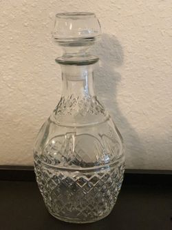 Vintage Decanter with Top