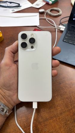 IPhone Pro Max 15 1 TB white