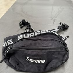 Supreme Ss18 Fanny Pack 