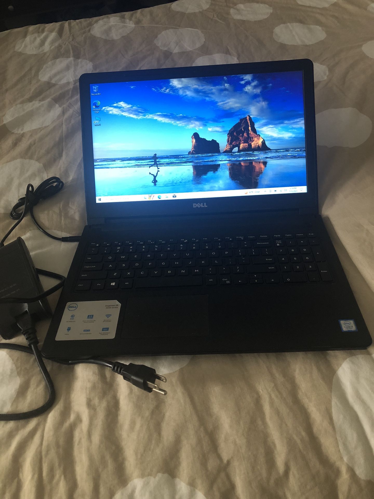 DELL INSPIRON 15 3000 Series