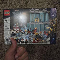 Lego City 60357; Lego Infiniti Saga 76216