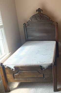 Twin bed - antique - cracked headboard