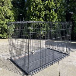 Dog Crate Like New
