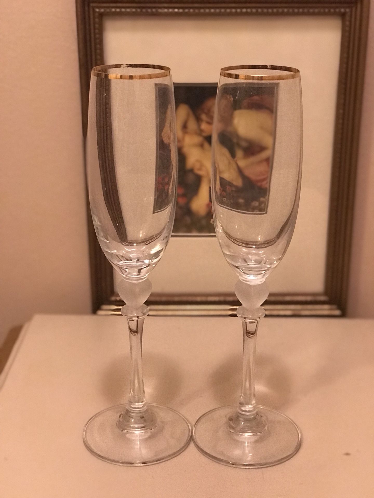 CHAMPAGNE FLUTES