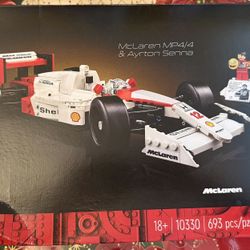 LEGO Icons McLaren MP4/4 & Ayrton Senna 10330