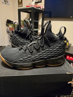 Lebron 15 Black gum sz12