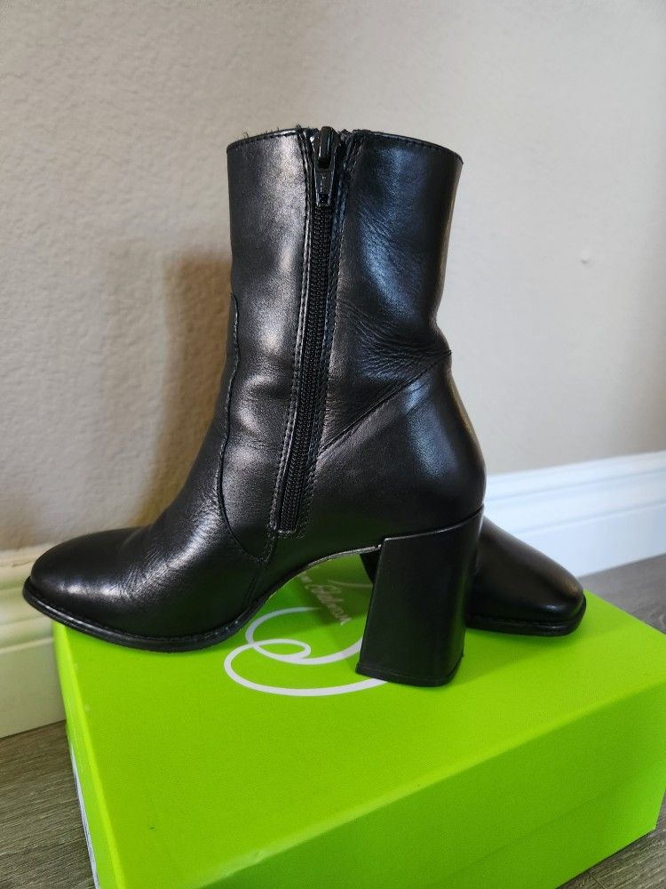 Tahari Leather Booties Size 6.5