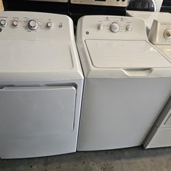 SET WASHER AND GAS DRYER GE PROFILE