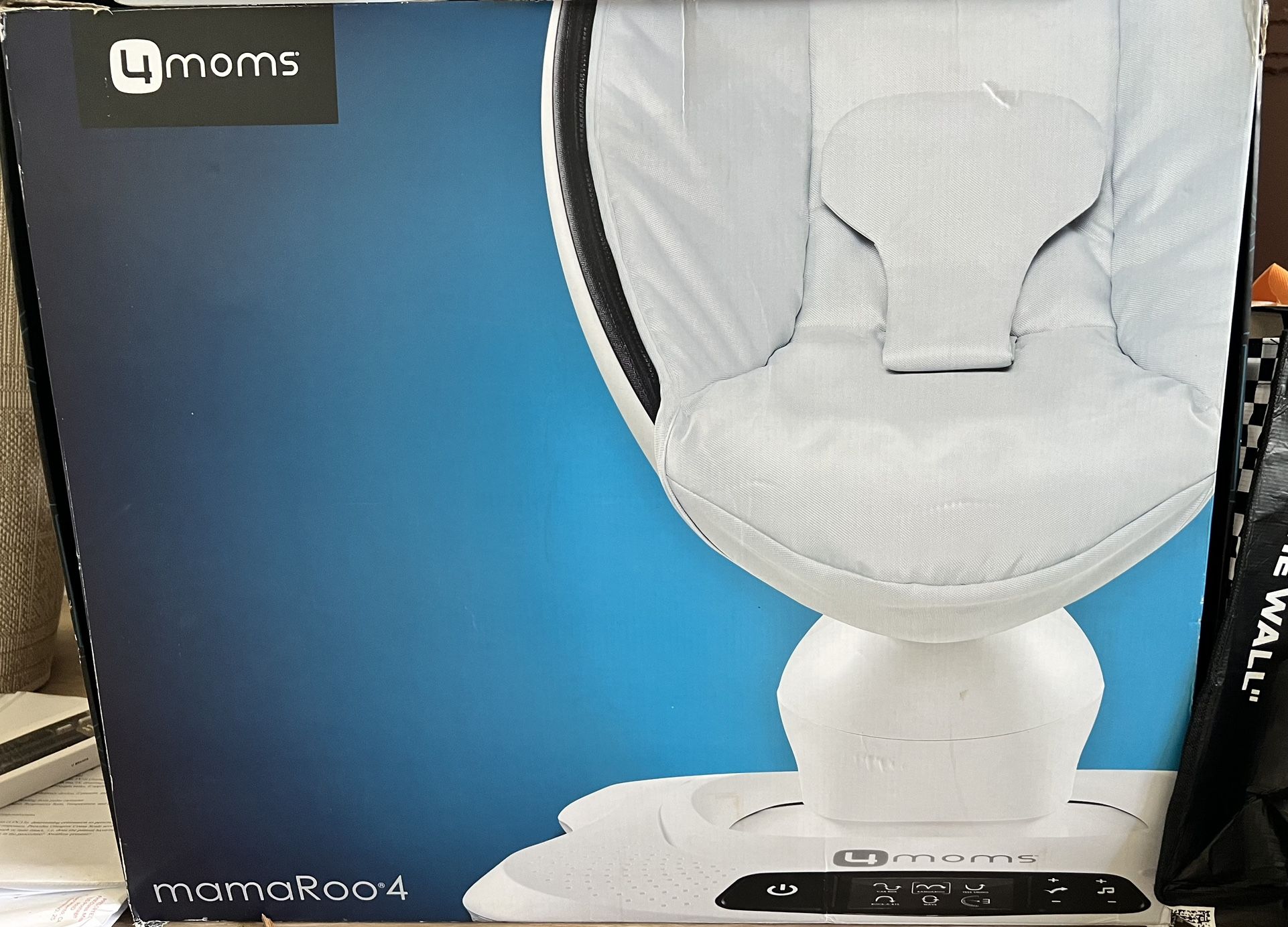 MamaRoo4