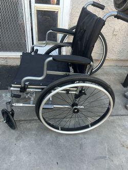Medline K4 Basic Lightweight Wheelchair 