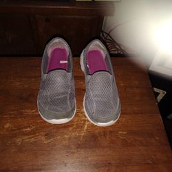 Estoy Vendiendo Zapatos Color Gris Número 7