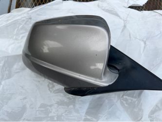 2011 BMW 535i Passenger side Mirror housing