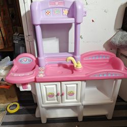 Play Kitchen 