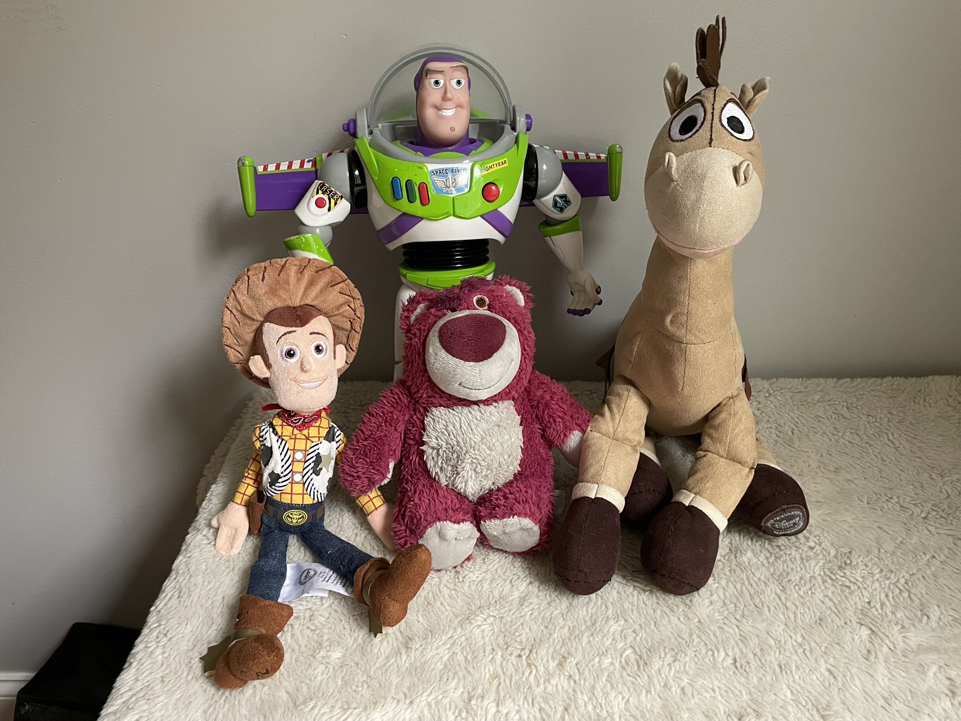 Disney Pixar Toy Story Lot Talking Light Up Buzz Lightyear Woody Lotso Bullseye 