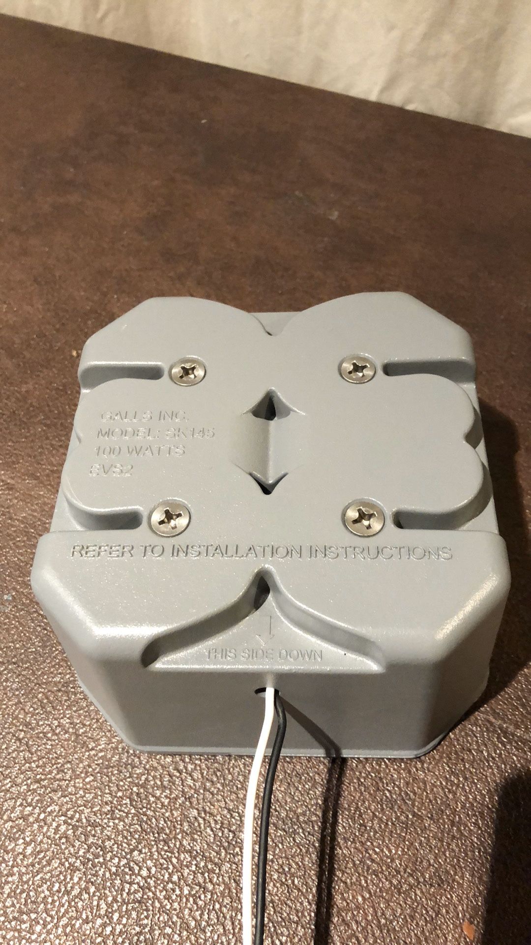 Gall's ST240 Street Thunder Deluxe Siren & Sk145 Concealment Speaker