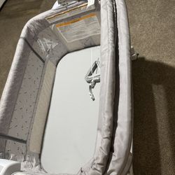 🍼 Bassinet Ingenuity – Como nuevo 🍼 Se vende Bassinet Ingenuity, en excelentes condiciones. ✨ Nunca se ha usado, está completamente nuevo. 🎵 Luces 