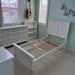 4 Piece White Twin Bedroom Furniture Set
