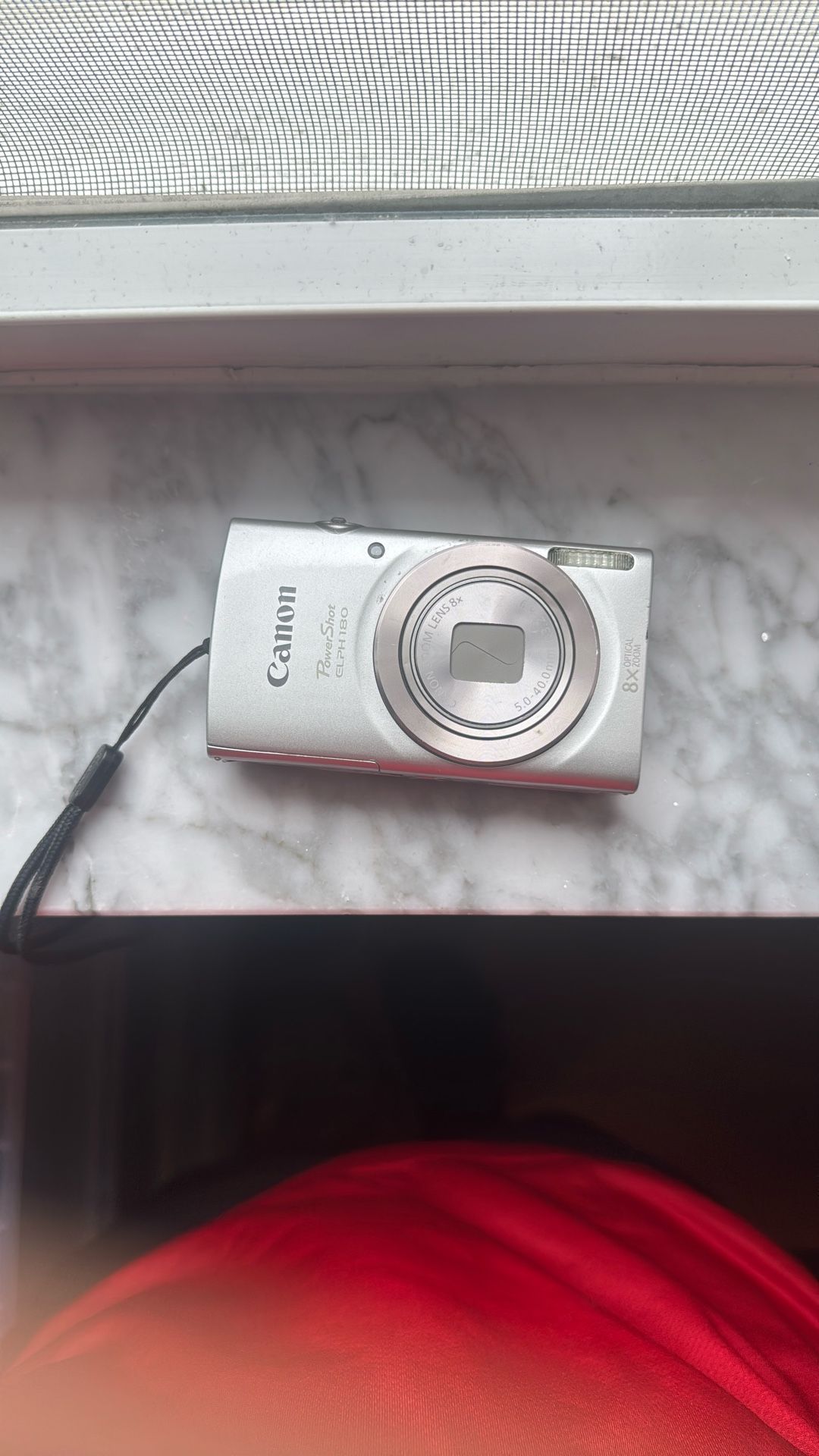 Canon Power shot Elph 180