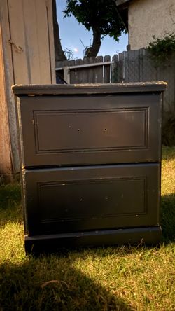 Small drawer cabinet
