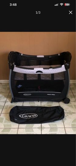 LIKE NEW GRACO PLAY PEN/ PACK AND PLAY!!!!