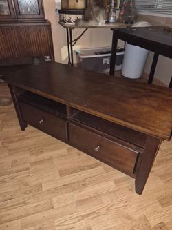 Entertainment center