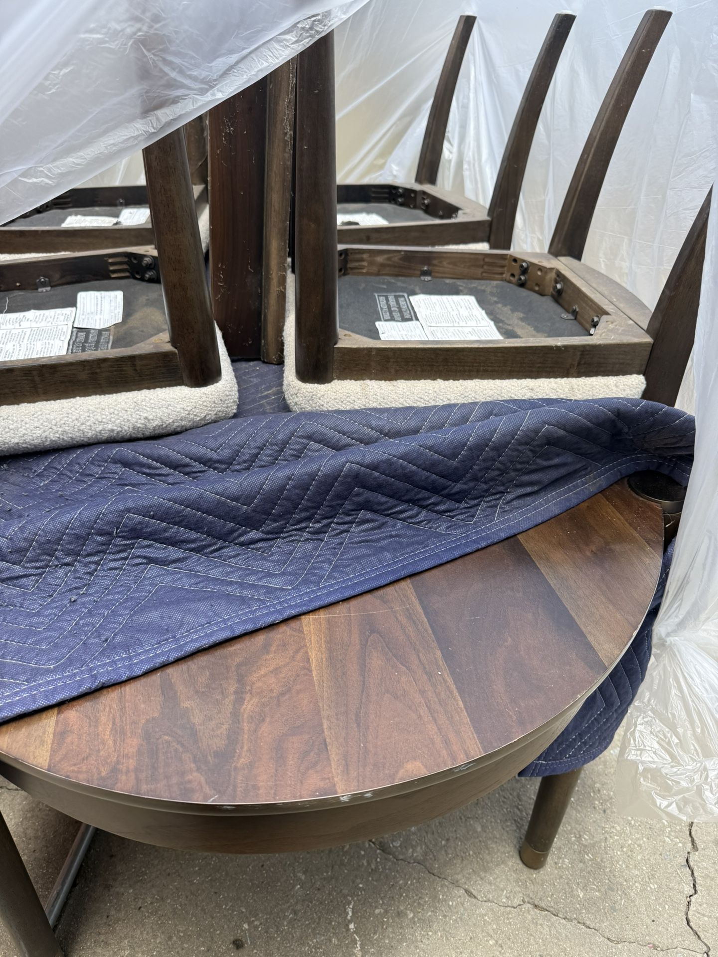 Dinning Table