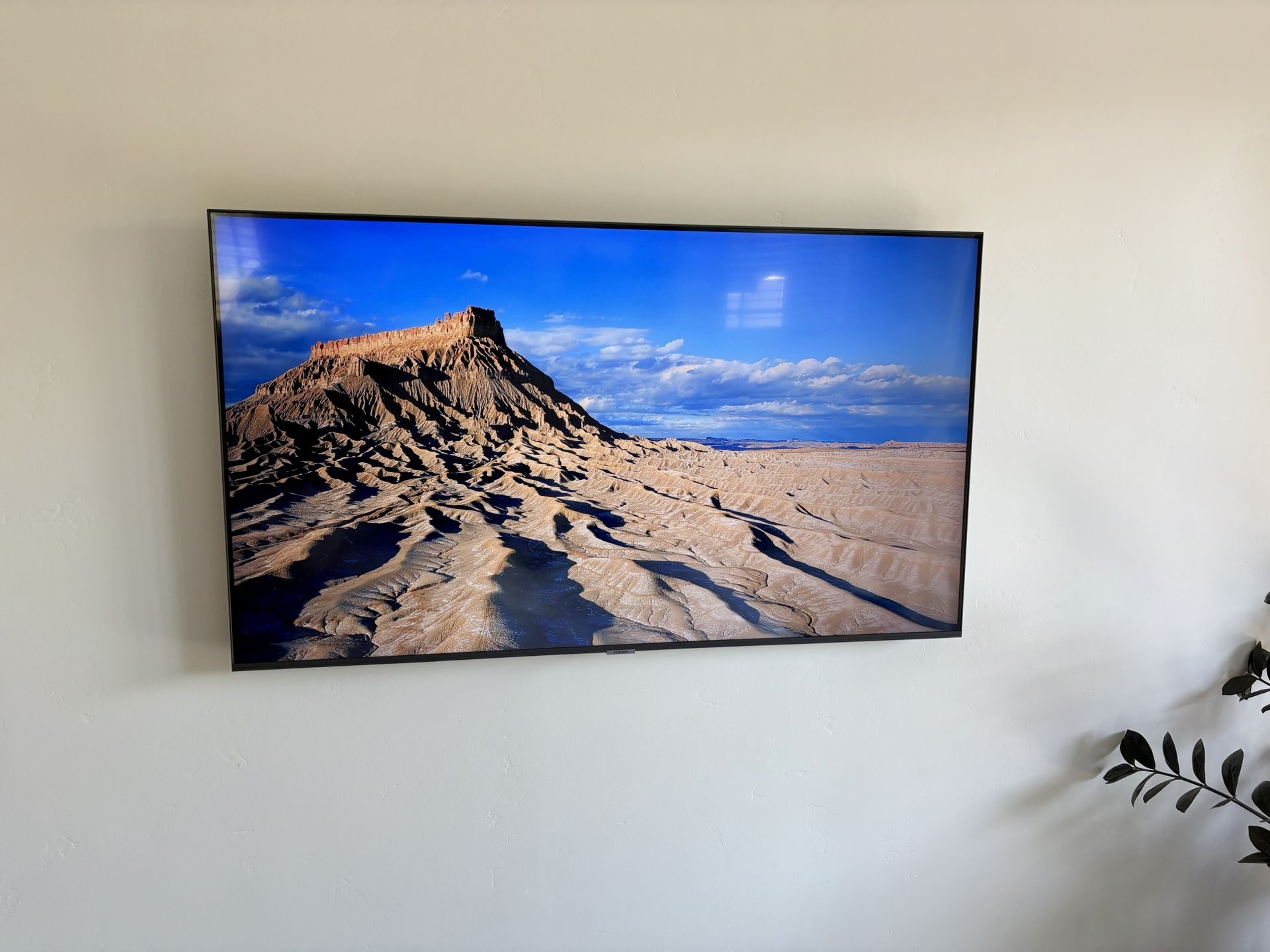 Samsung 50” 7 Series 4K LED smart Tv