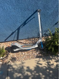 It doesn’t charge that’s how I’m selling it $100 pickup only Fontana