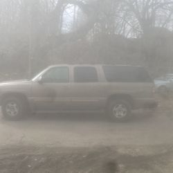 2004 Chevrolet Suburban
