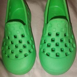 $5 EUC Vans TRK Slip-on shoes Toddler 7 Green Lightweigh