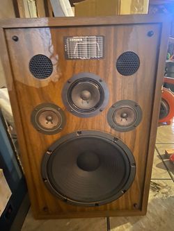 Fisher pair of speaker s