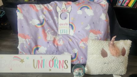 Unicorn Comforter and decor