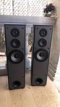 Pioneer tower speakers sets,