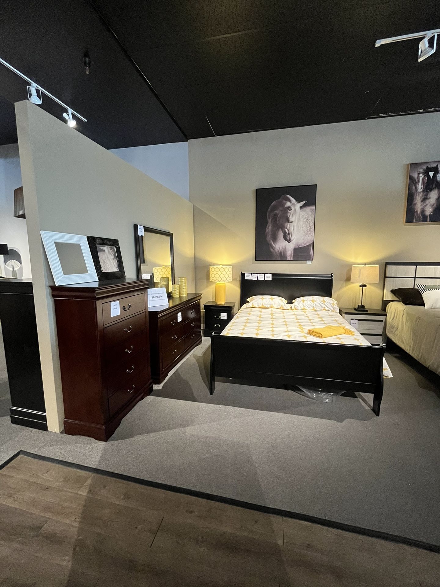 Black 4PC Queen Bedroom Set