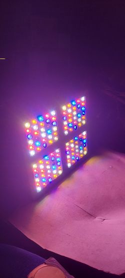 Vipar Spectra model V600 LED growing light.