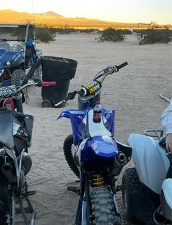 2002 yz 250 dirt bike
