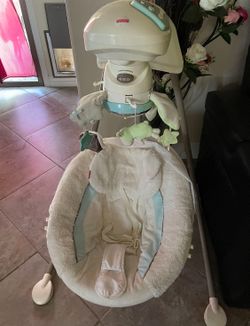 Baby Bassinet / Swing , Feeding Booster Seat & Bath Tub