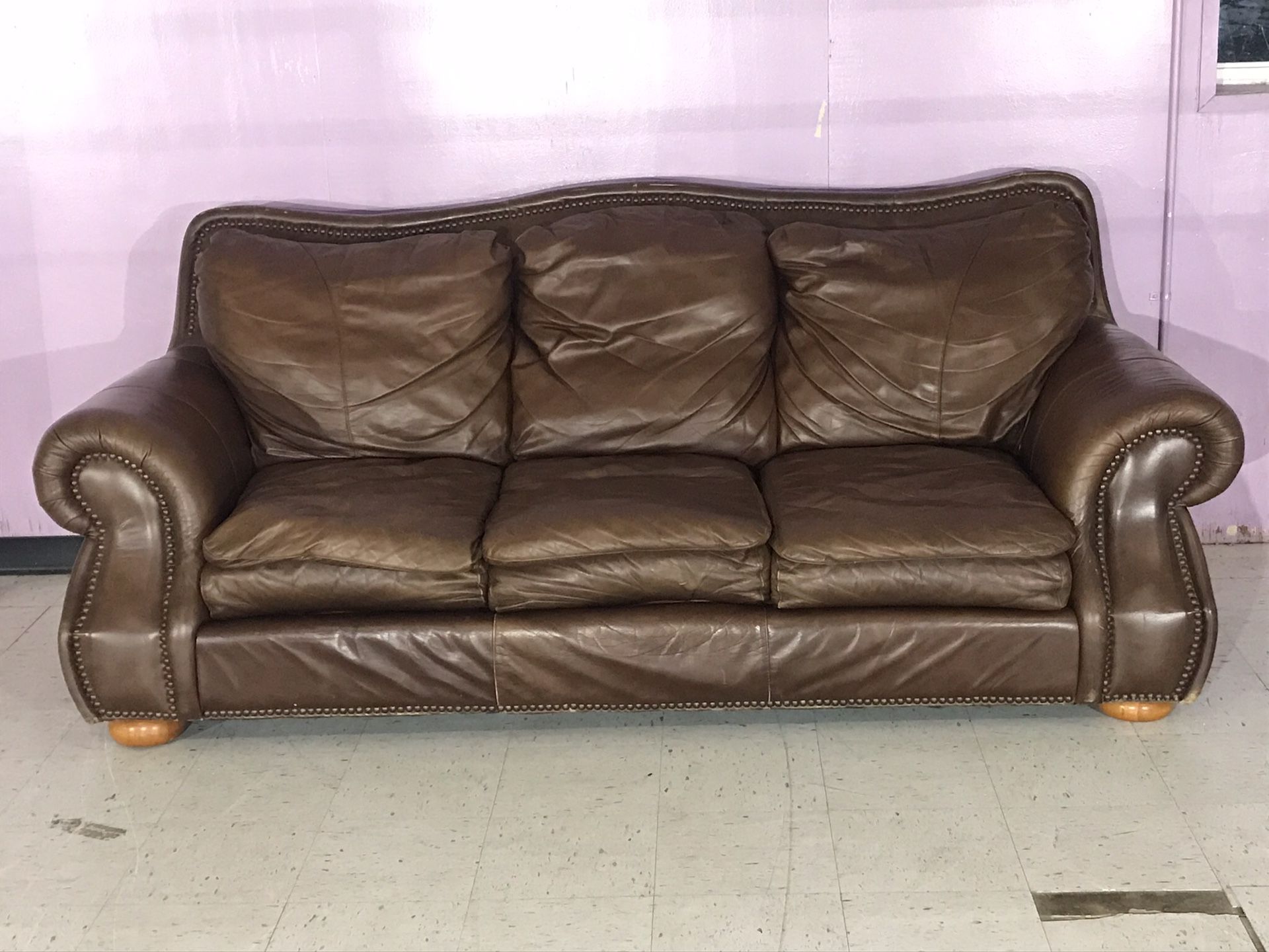 Beautiful Brown Leather Couch / Full Size Sofa