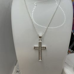 925 sterling silver chain 24” chain and pendant cross high quality cubic zirconia stones Italian and Mexican (( cadena y dije de plata Italiana y Mexi