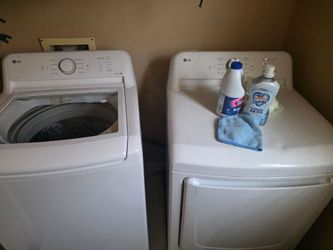 LG Washer and Dryer Set