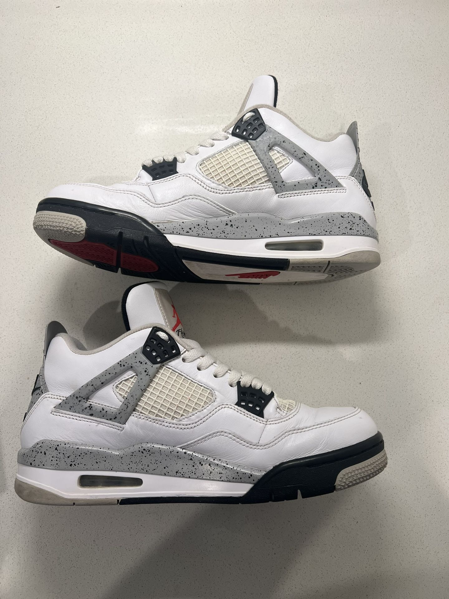 Jordan 4 White Cement Size 9